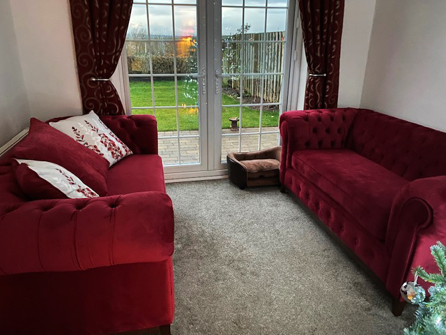 Dark red Chesterfield Grand sofa
