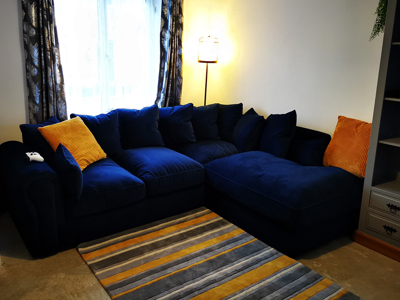 My Picture - Right corner sofa Baron in velour, navy blue | SLF24