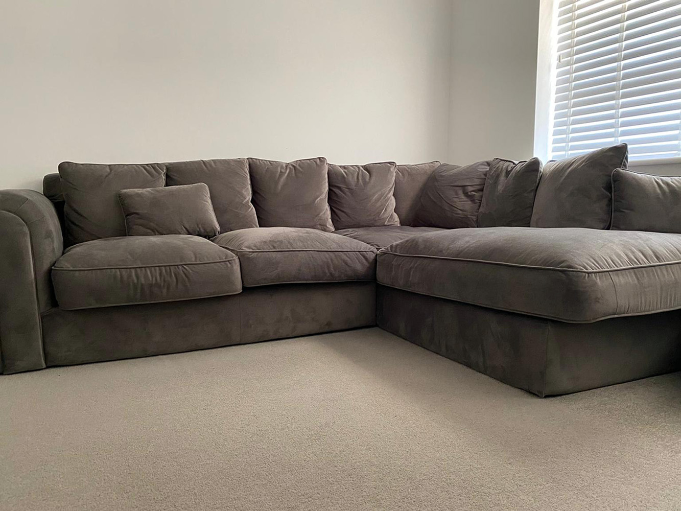 My Picture - Light grey Baron corner sofa from Temi | SLF24